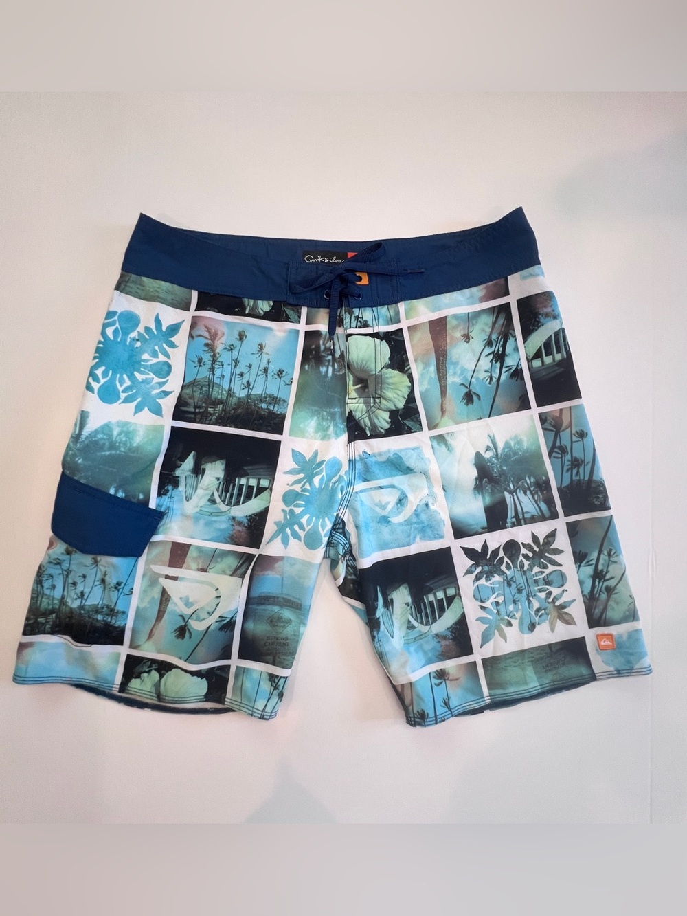 Quiksilver Photo Collage Board Shorts, excellent condition, 34